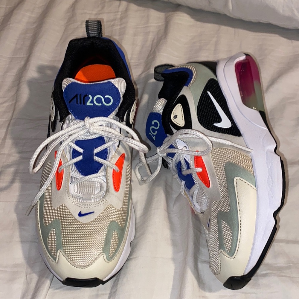 Nike 200 7.5 womens